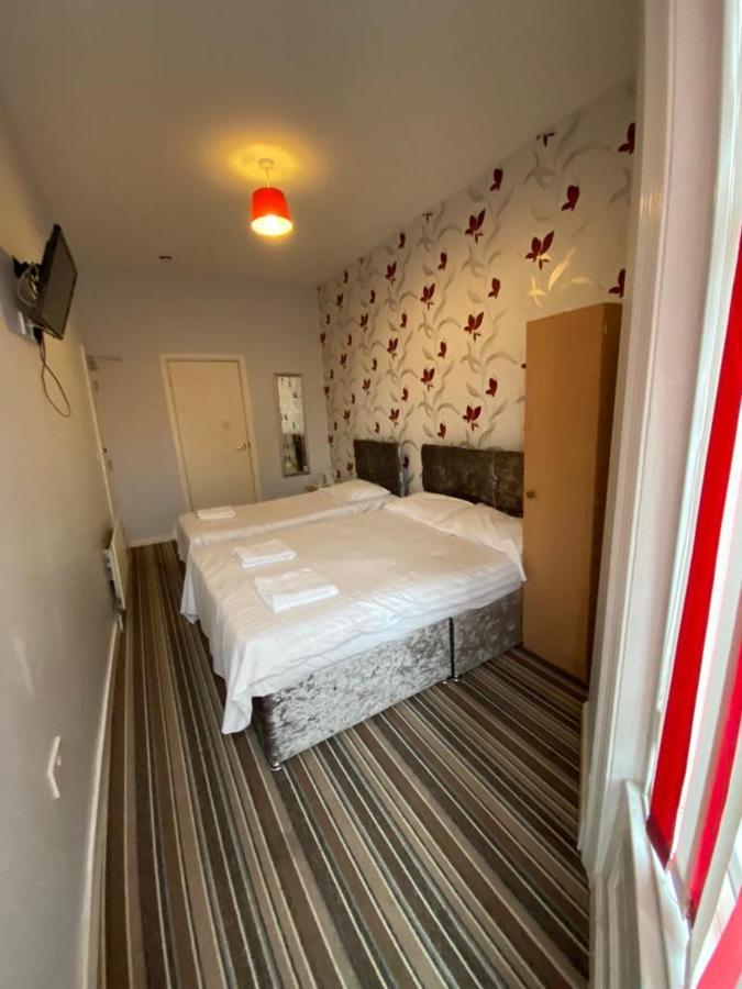 Chilton Hotel 2*
